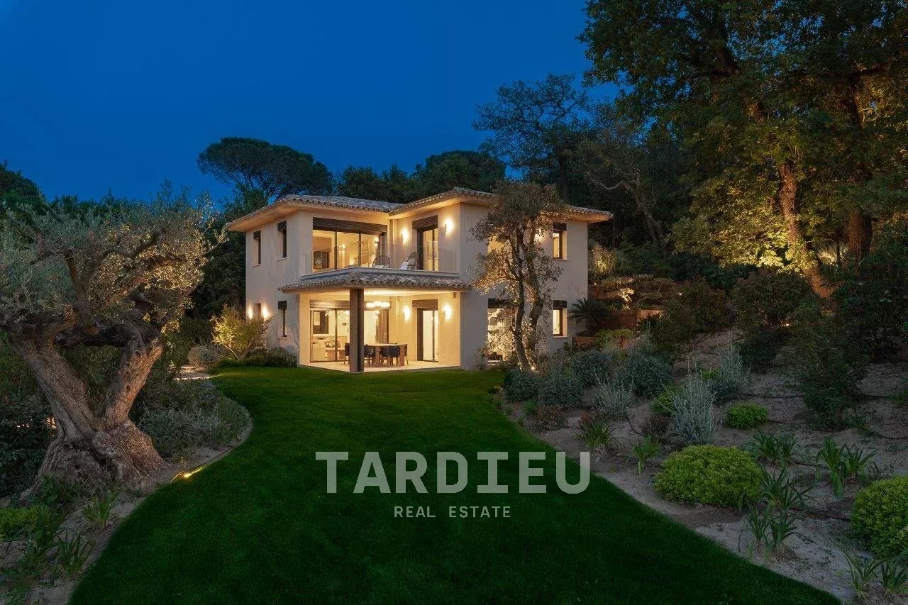 Saint-Tropez : Propriété d'exception vue mer