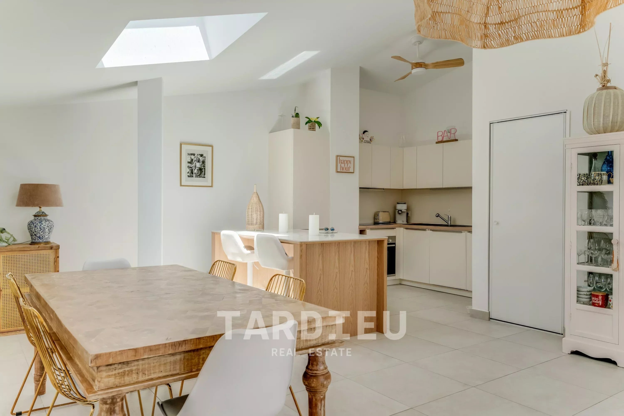 Appartement 5 pièces dernier étage avec terrasse