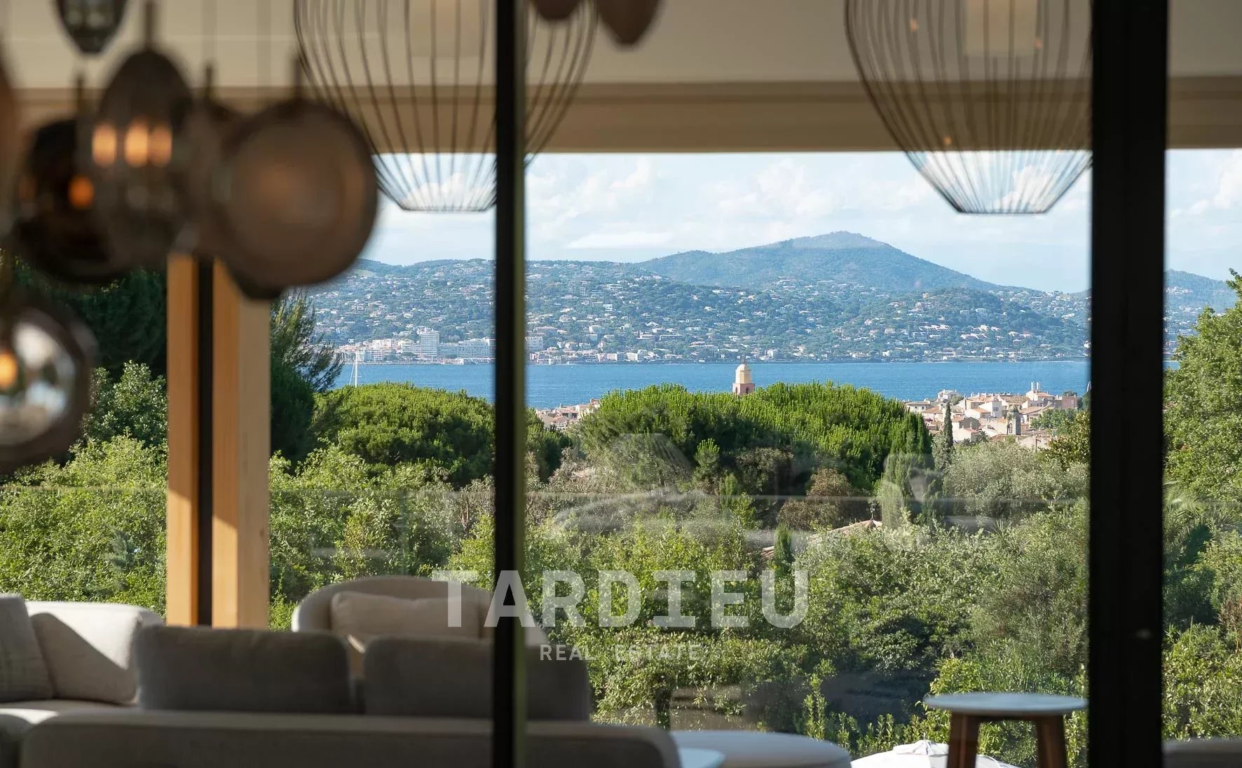 Saint-Tropez : Propriété d'exception vue mer