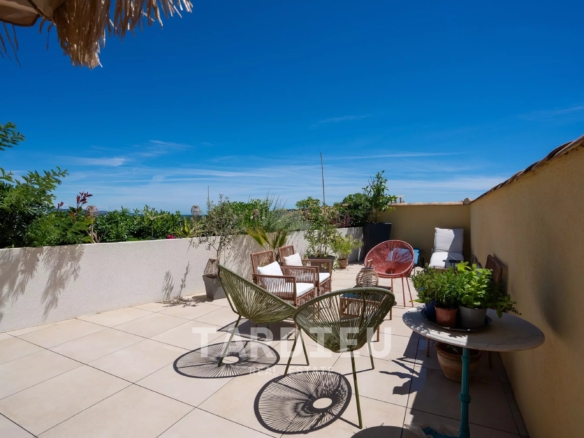 Appartement 5 pièces dernier étage avec terrasse