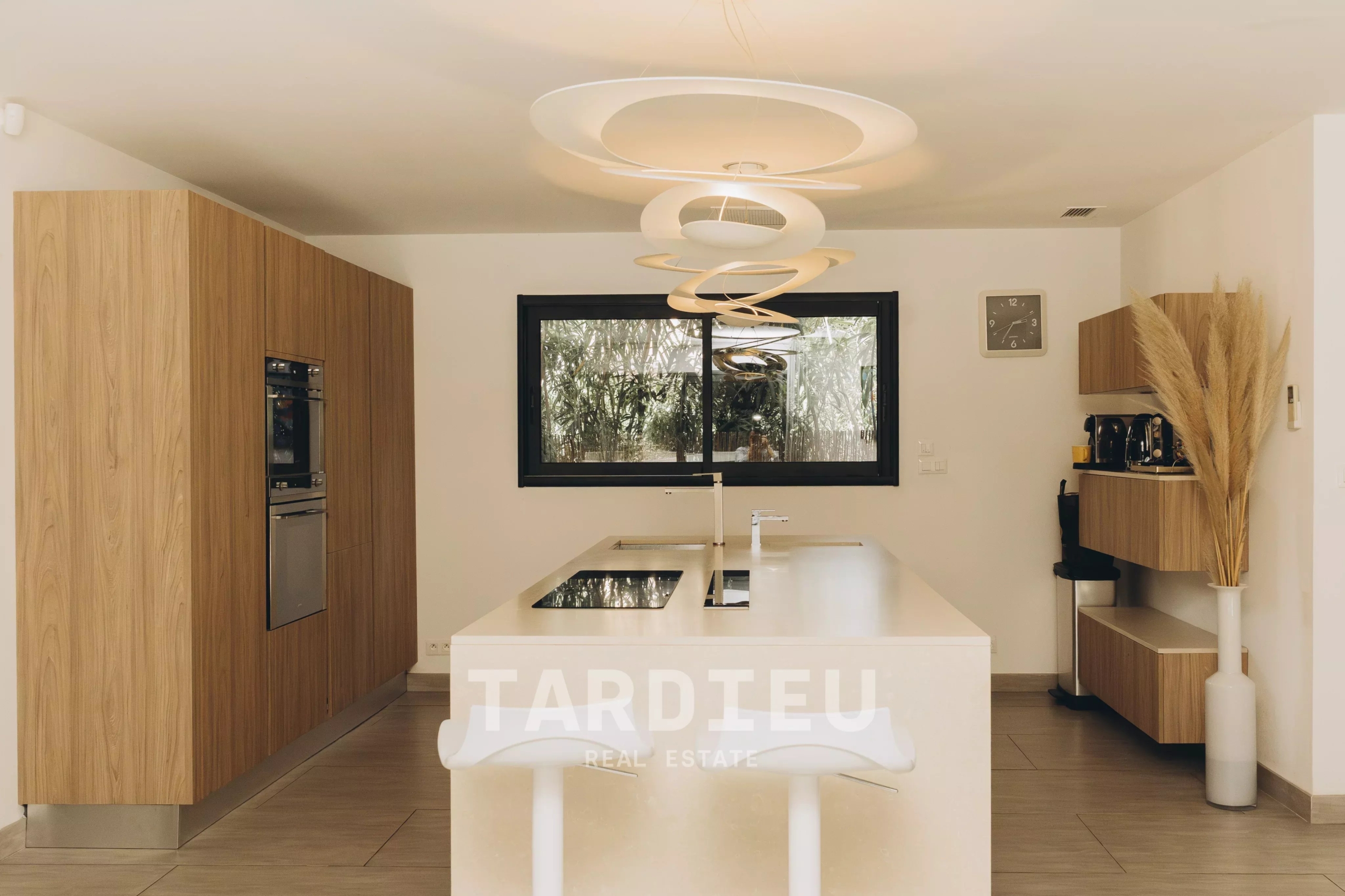 Gassin – Villa avec 5 chambres, piscine et plage à pieds