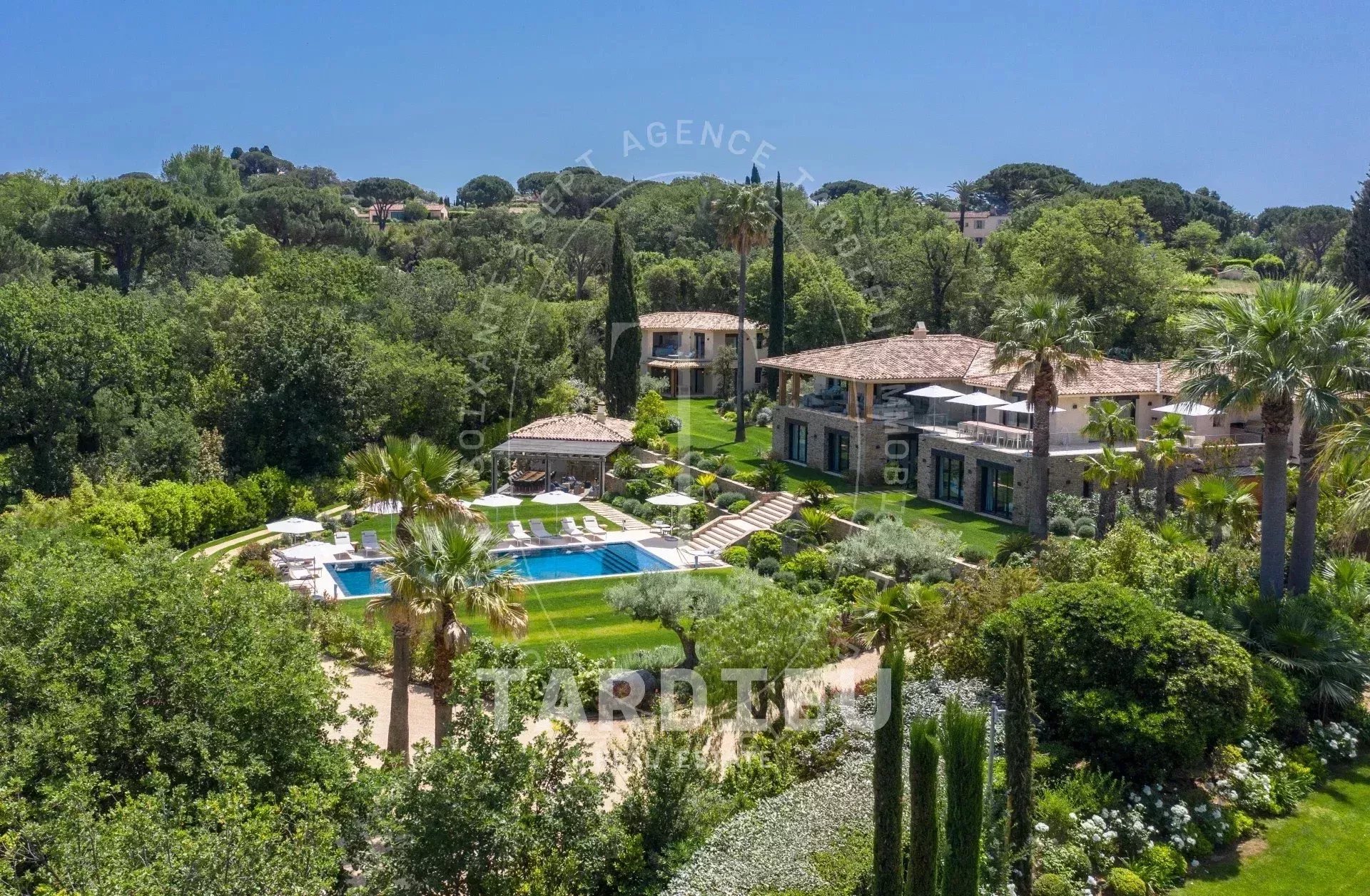 Saint-Tropez : Propriété d'exception vue mer