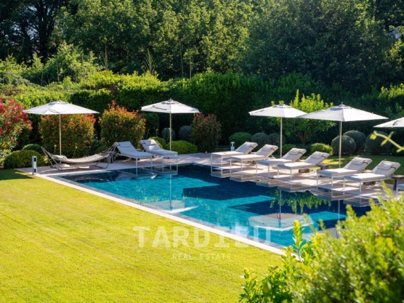 Saint-Tropez : Propriété d'exception vue mer