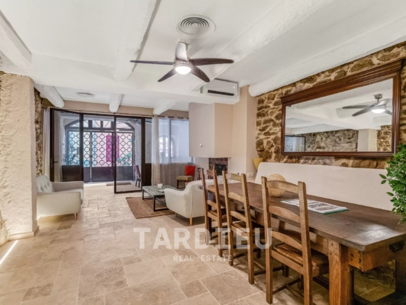 Duplex au coeur du village de Grimaud