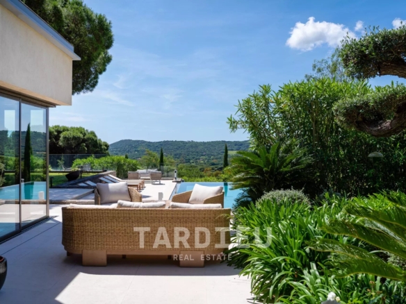 Villa Contemporaine sur Ramatuelle