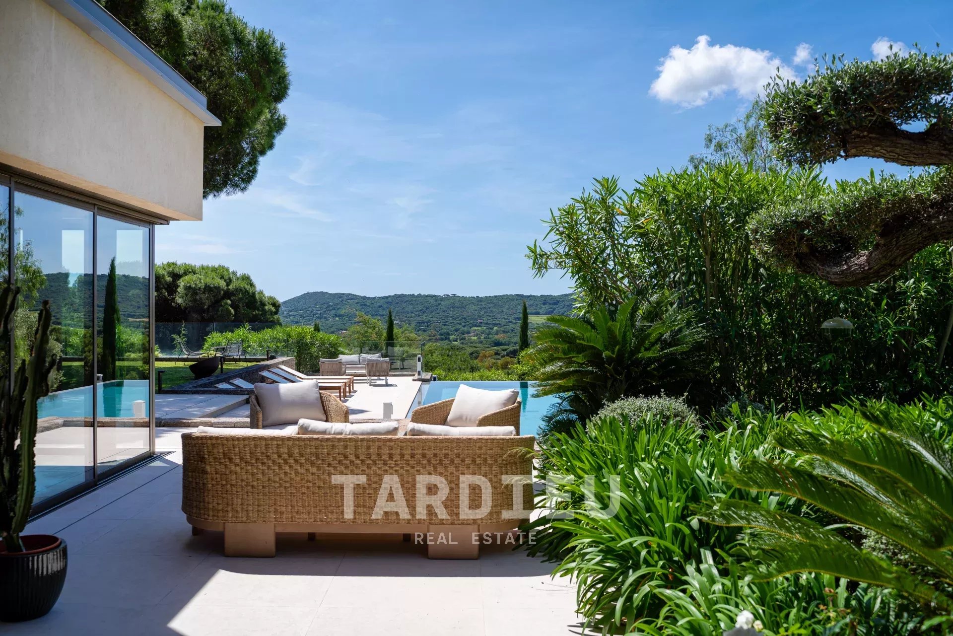 Villa Contemporaine sur Ramatuelle