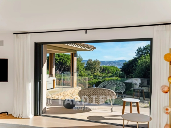 Saint-Tropez : Propriété d'exception vue mer