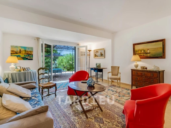 Gassin : Appartement jardin, vue mer