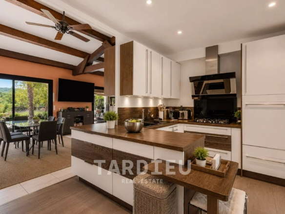 Villa Gassin : Vue dégagée, cadre naturel