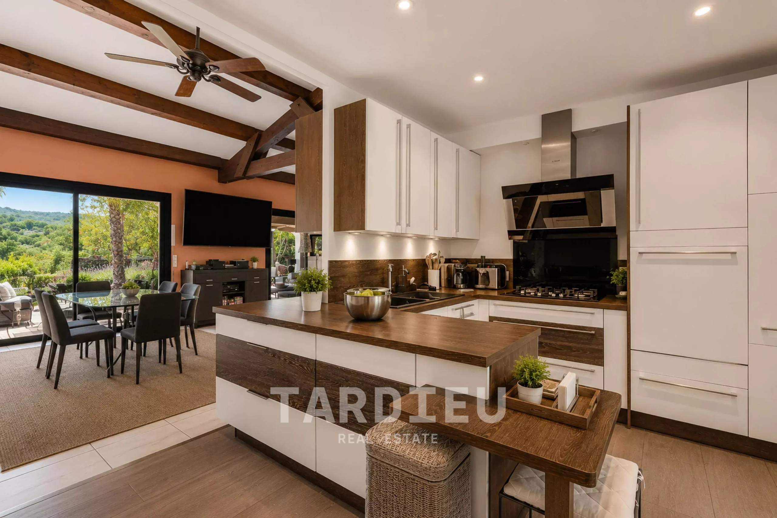 Villa Gassin : Vue dégagée, cadre naturel