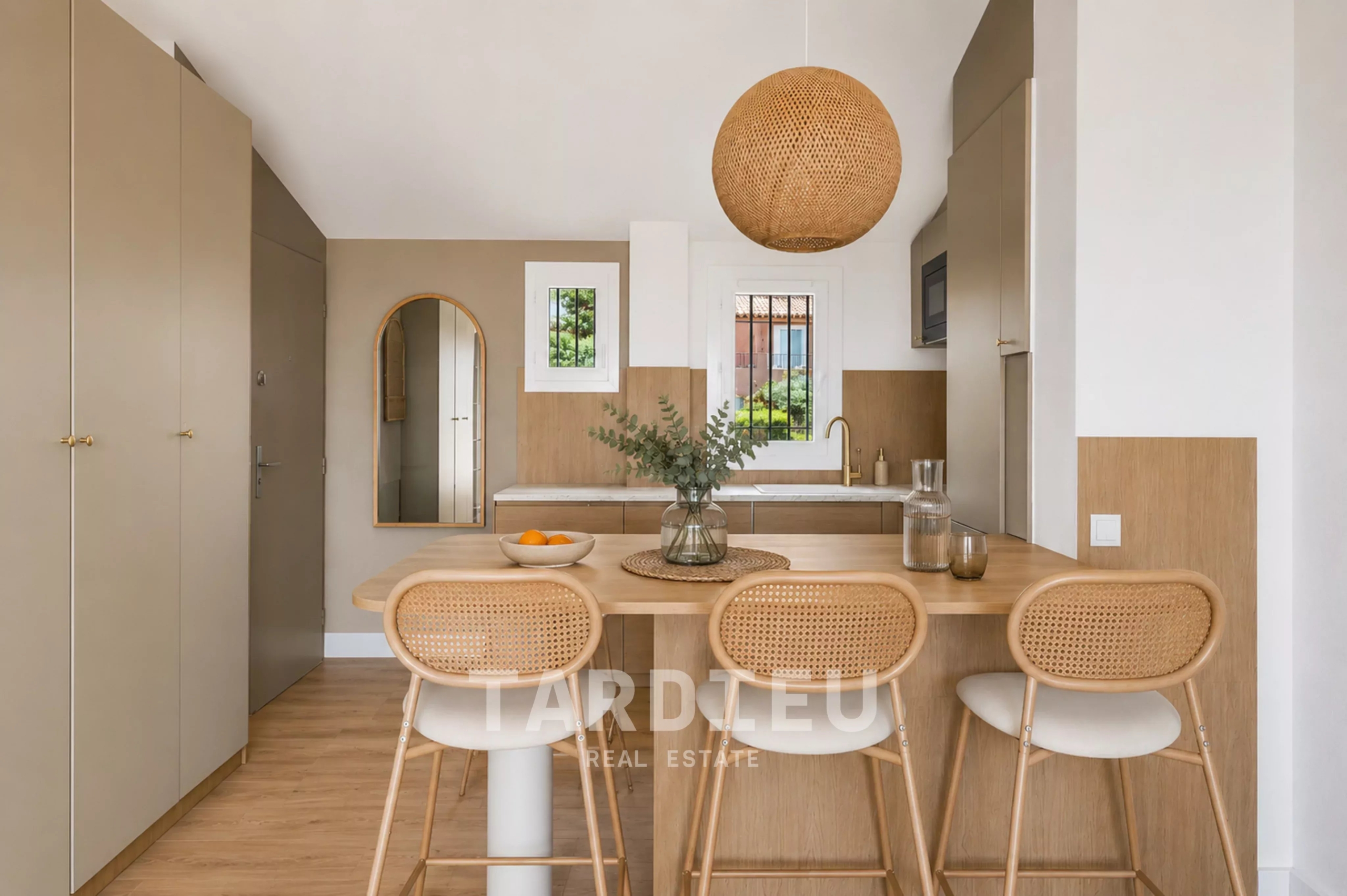 Appartement rénové, vue mer Font Mourier