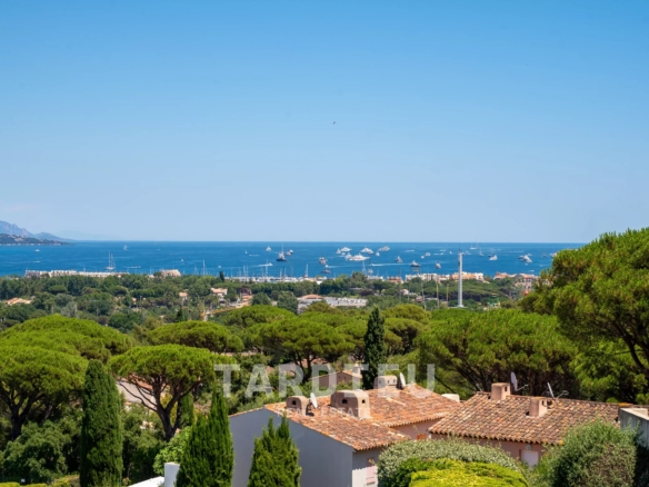 Appartement rénové, vue mer Font Mourier