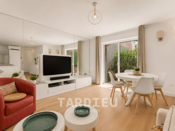 Appartement centre-ville avec terrasse et parking