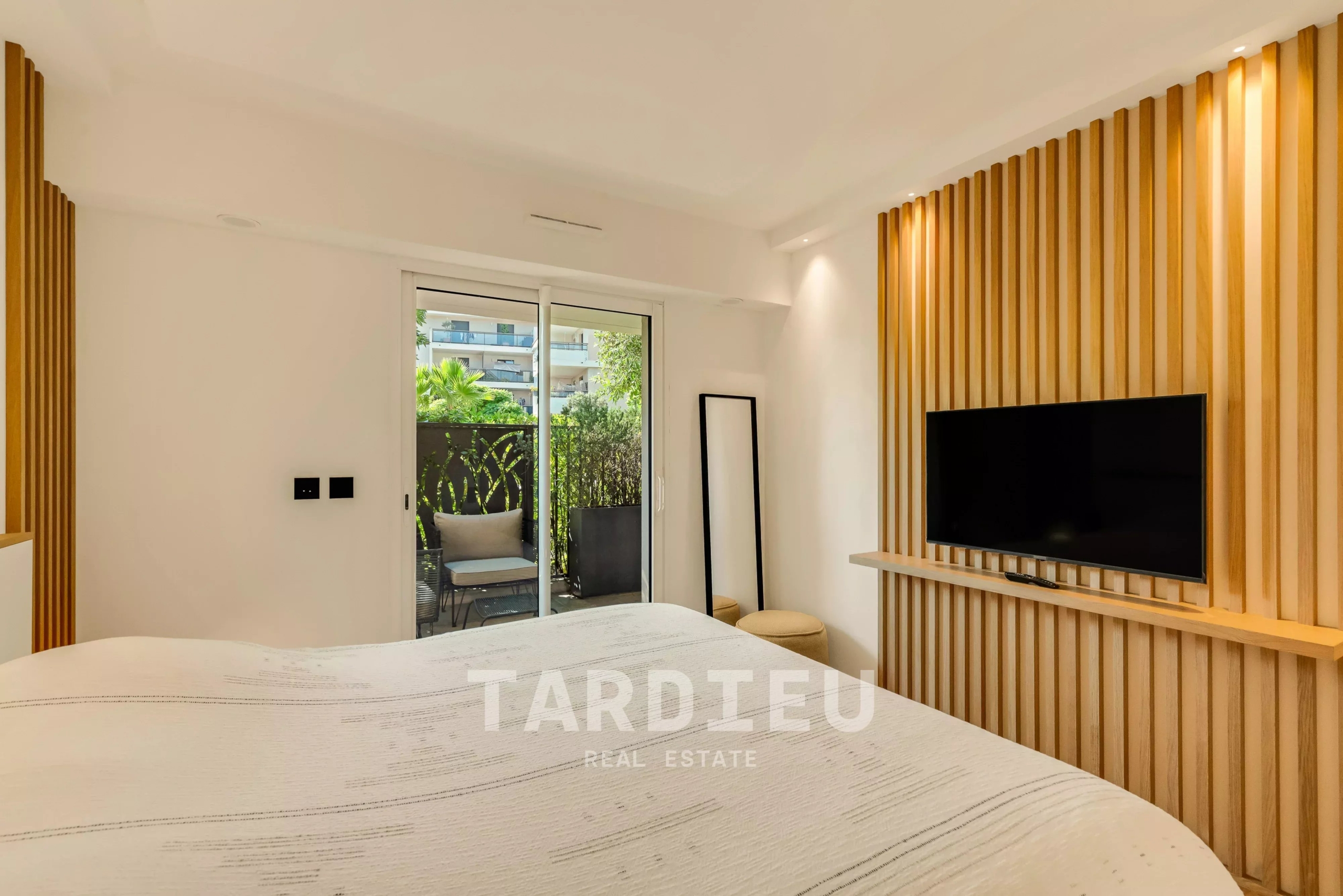 Appartement avec terrasse proche place des lices