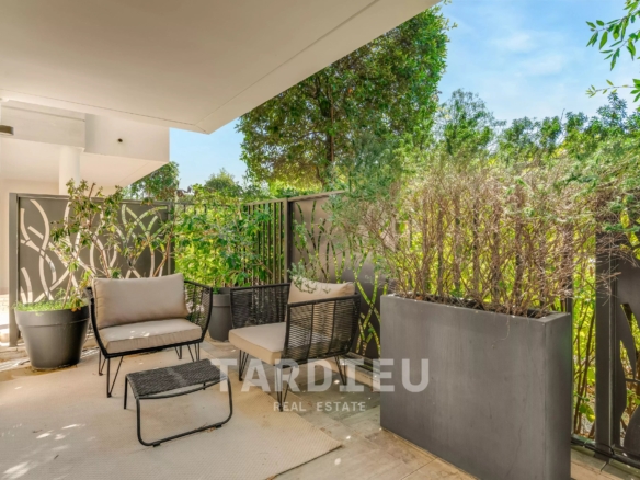 Appartement avec terrasse proche place des lices