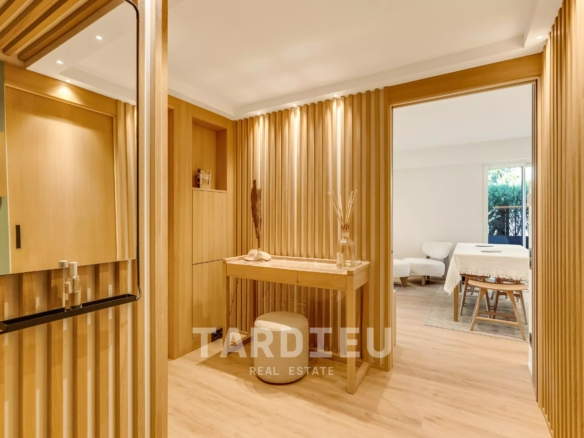 Appartement avec terrasse proche place des lices