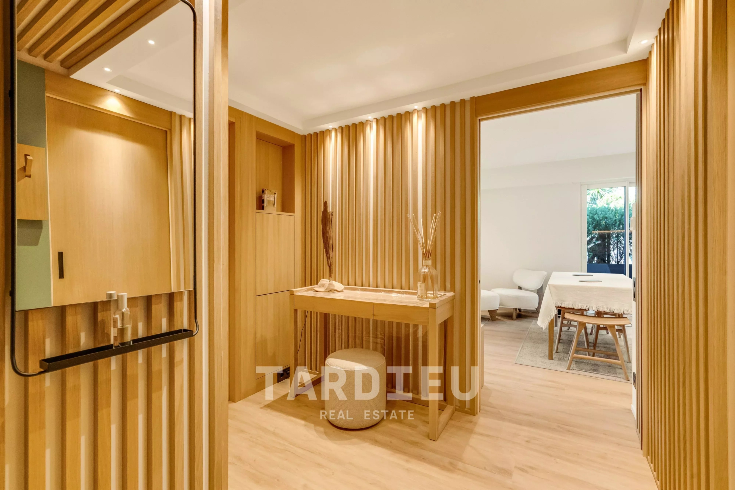 Appartement avec terrasse proche place des lices