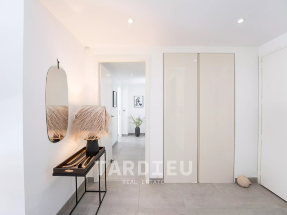 Saint-Tropez : appartement avec jardin et terrasse