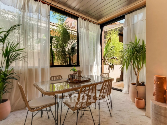 Appartement village Saint-Tropez, terrasse, garage