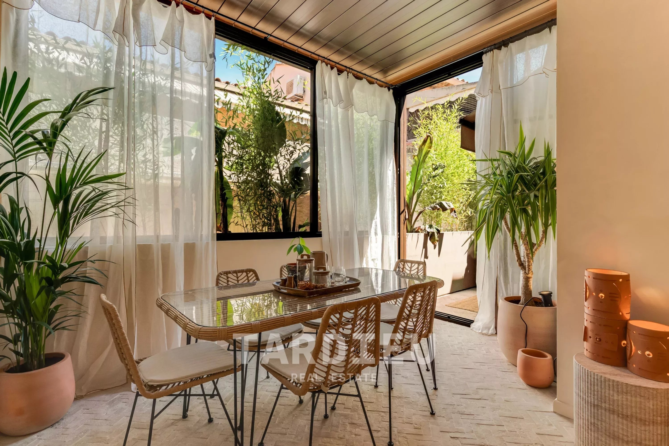 Appartement village Saint-Tropez, terrasse, garage