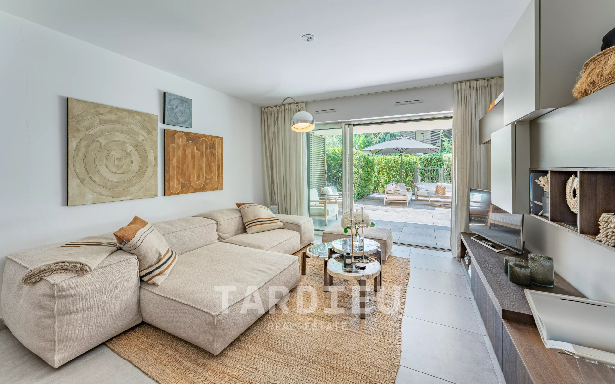 Saint-Tropez : appartement avec jardin et terrasse
