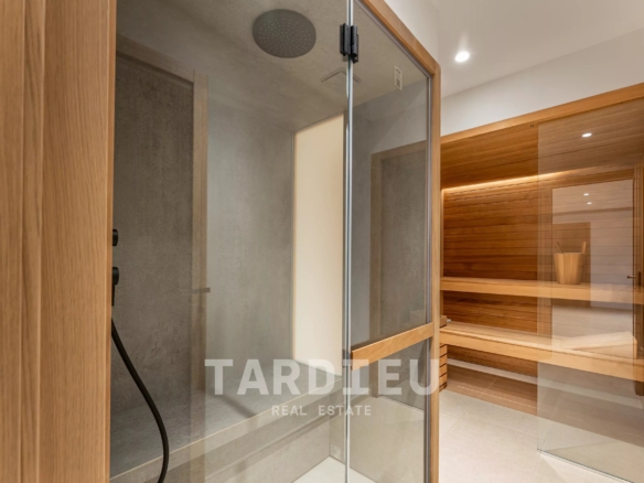 Villa Ramatuelle : vues campagne et mer