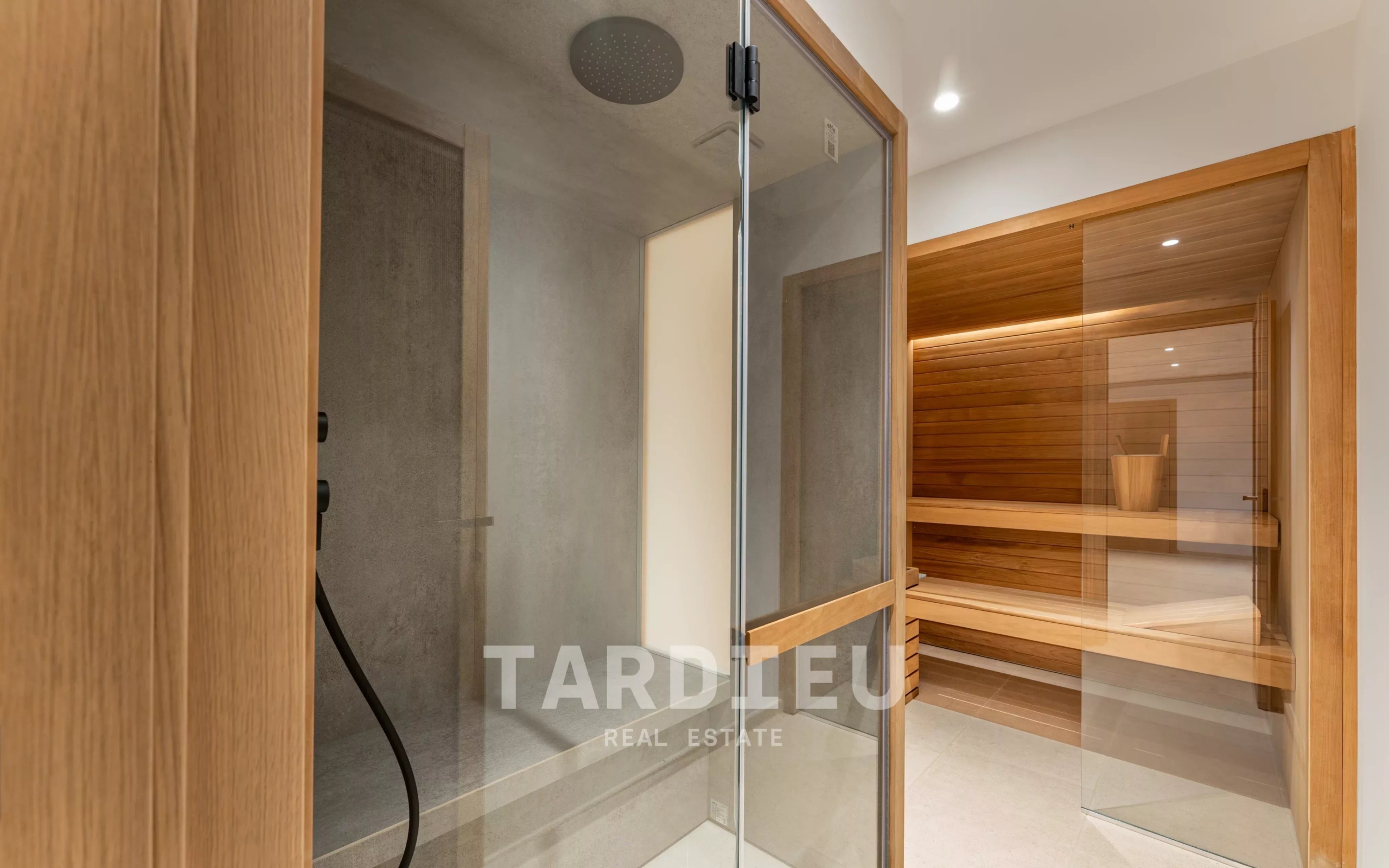 Villa Ramatuelle : vues campagne et mer